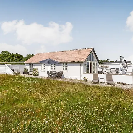 Persoligt Indrettet Stenhus Pa Strandgrund Sj458 Casa vacanze